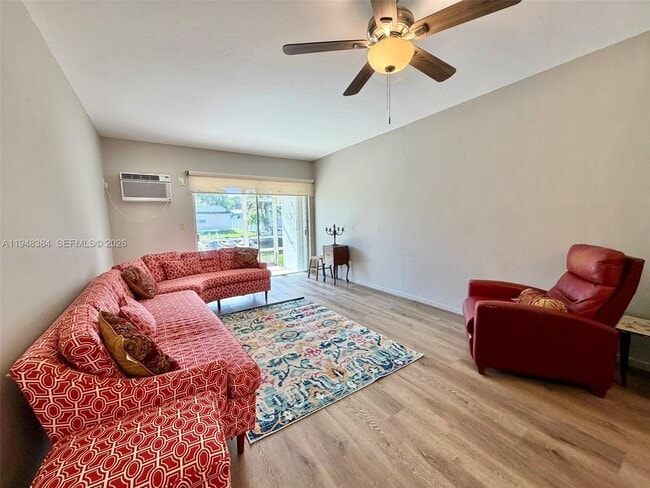 Photo - 13105 Ixora Ct Unit 116