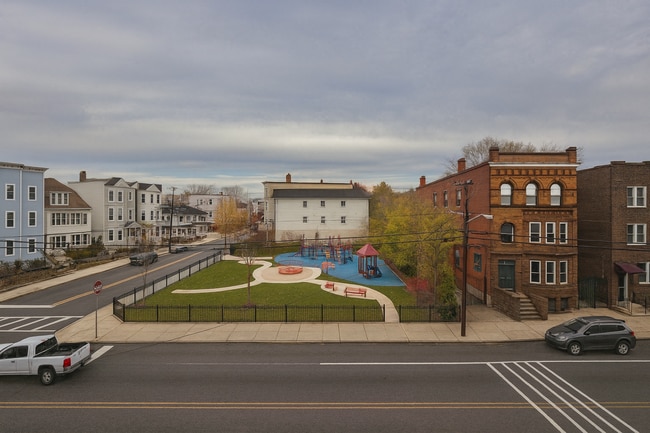 Photo - 156 Ridgewood Ave