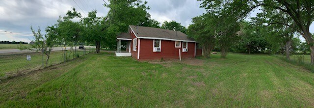 Photo - Cute Country Home