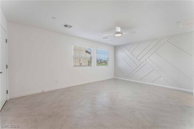 Photo - 871 Watford Pl