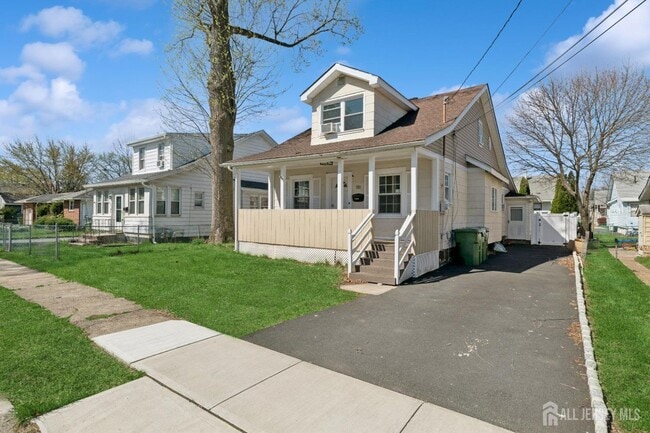 Photo - 210 Washington Ave