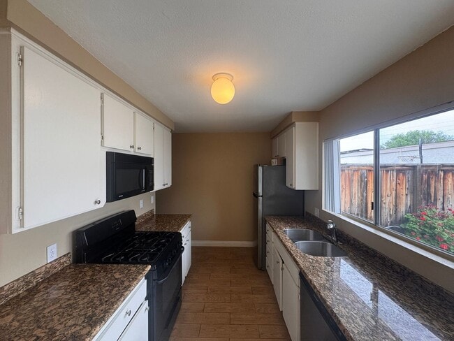 Photo - Beautiful Two Story Condo located In Oceanside!