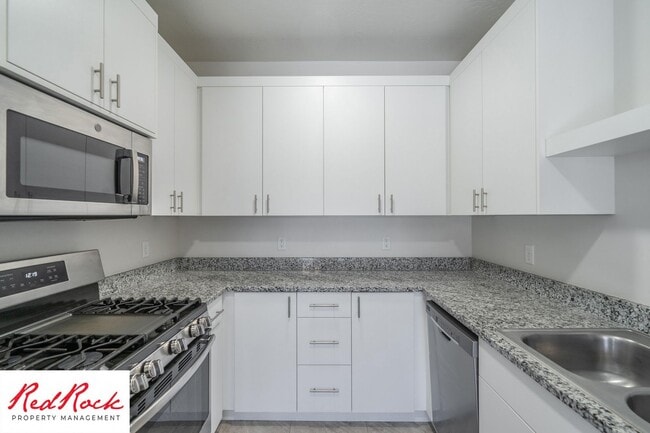 Photo - Pet friendly 3 Bedroom Townhome in Washington!