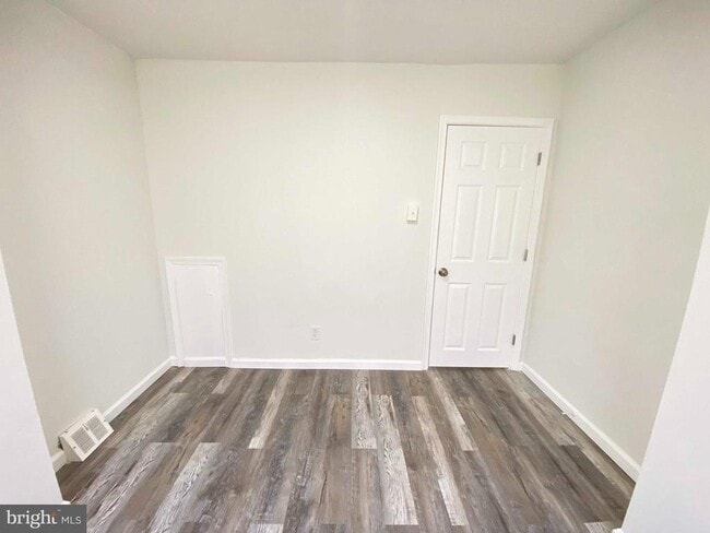 Photo - 3118 Hartville St