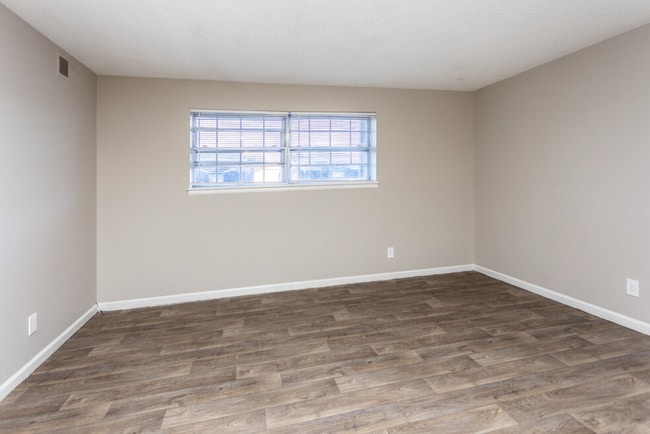 Photo - Avenues at East Moline