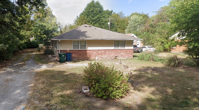 Building Photo - 1814 S Olive St Unit 1814 S Olive Apt. B