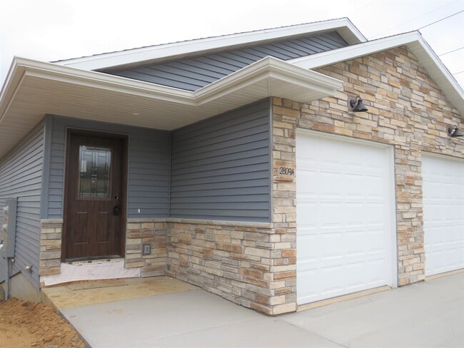 2763 B - 2763 B House