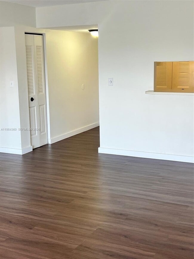 Photo - 10431 N Kendall Dr Unit D314