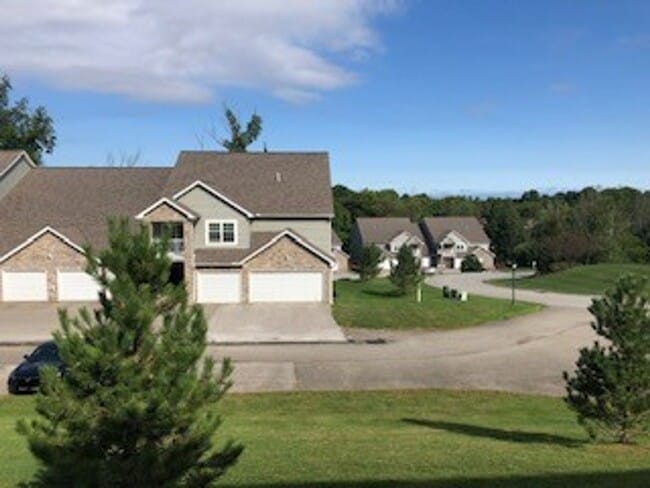 Photo - Shadow Pines