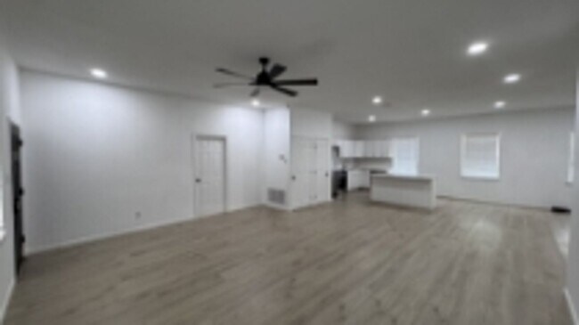 200 N Church Unit 2
