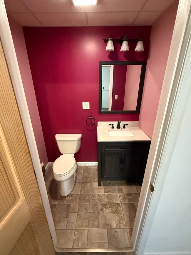 Photo - 94 S Main St