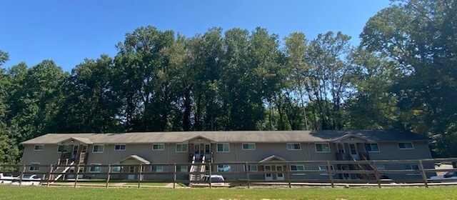 Photo - Evergreen Apartments