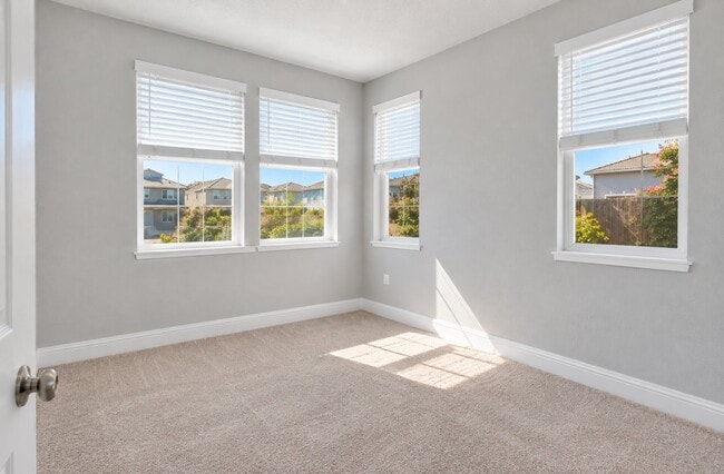 3141 Cortina Dr