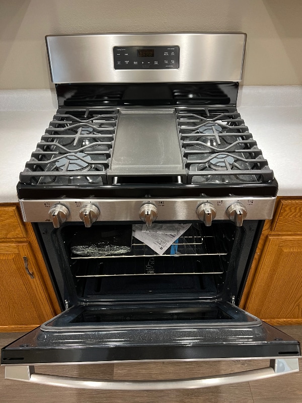 Photo - 692 W 5th St