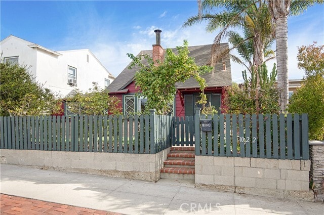 Photo - 1024 S Juanita Ave Casa