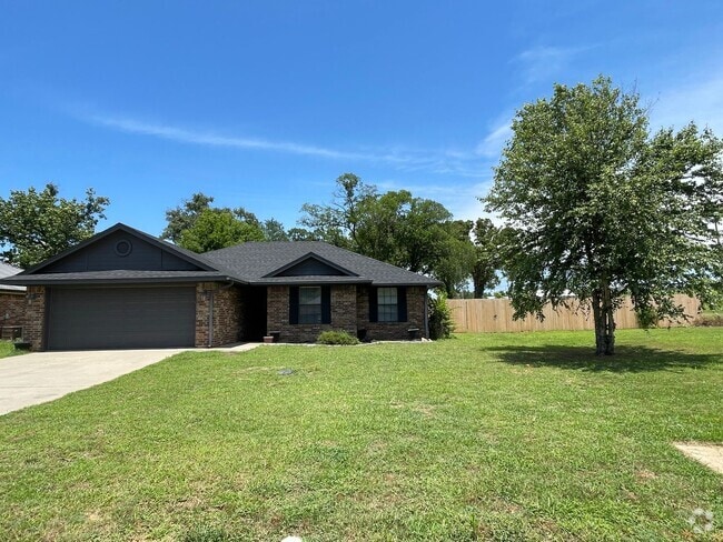 Building Photo - Fenced yard/Storage building/Close to coll... Rental