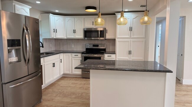 Photo - 5813 Tampico Rd