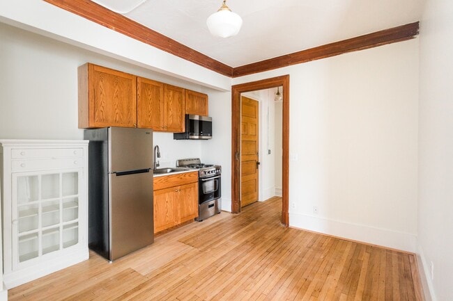 Photo - 223 E Ferry St Unit 201