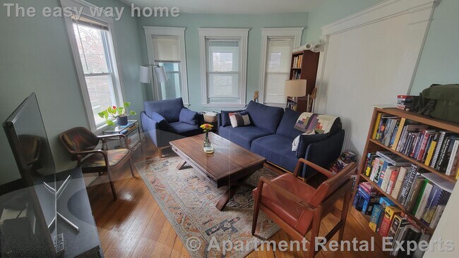 Photo - Teele Square - Extra Large with Study - Pa...