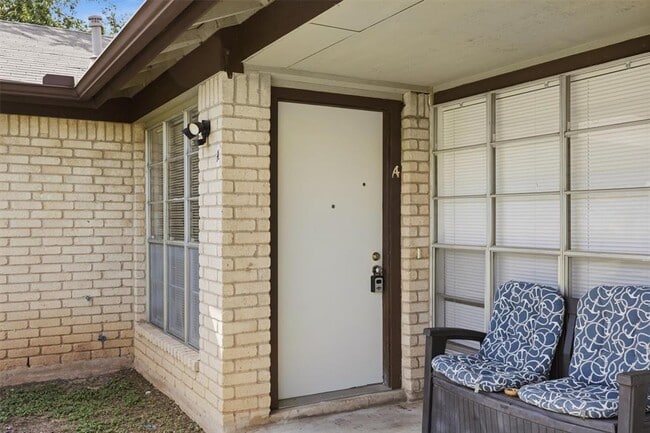 Photo - 113 Meteor Dr