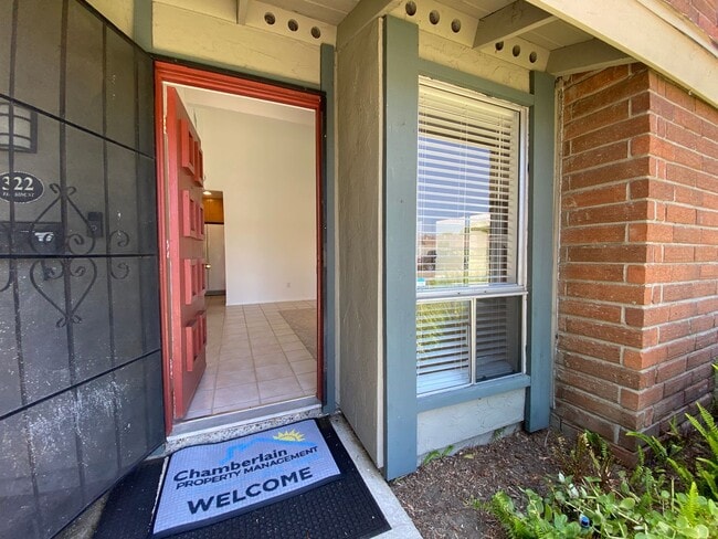Photo - 2 Bedroom, Single Story Condo With A/C!