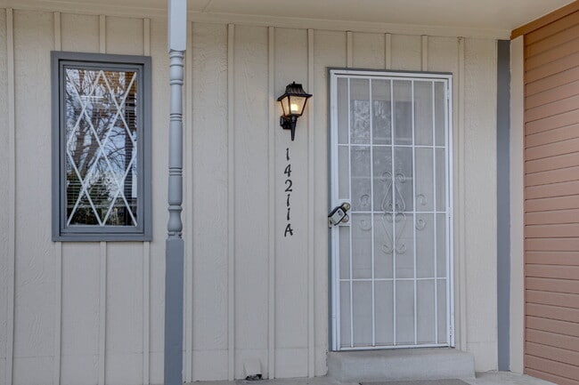 Photo - Wonderful 2 Bed 2 Bath Townhouse with Fireplace + Community Pool Unit A