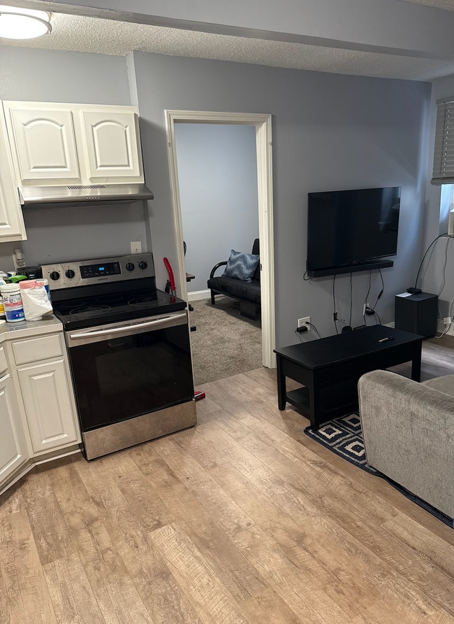 Photo - 559 S Limestone Unidad 203