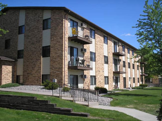 Granger Court 1 & 2 - Granger Court Apartments