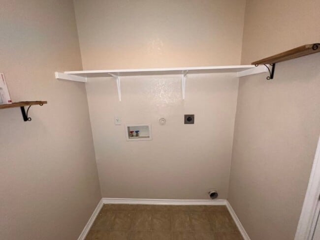 Photo - Nice 3 Bedroom Home