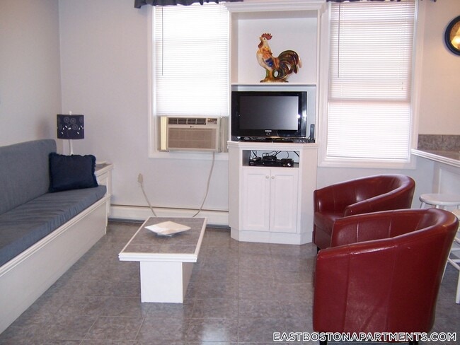 Building Photo - 188 Maverick St Rental