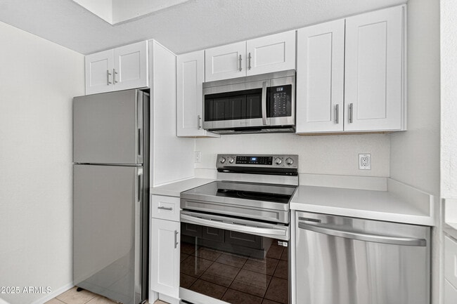 Photo - 4850 E Desert Cove Ave Unidad 330