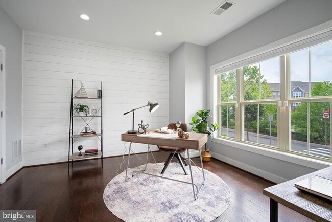 Photo - 22601 Merganser St