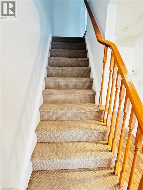 Photo - 90 Donnenwerth Dr