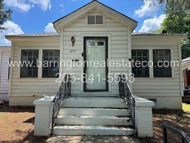 Building Photo - 1317 5th Ave N
