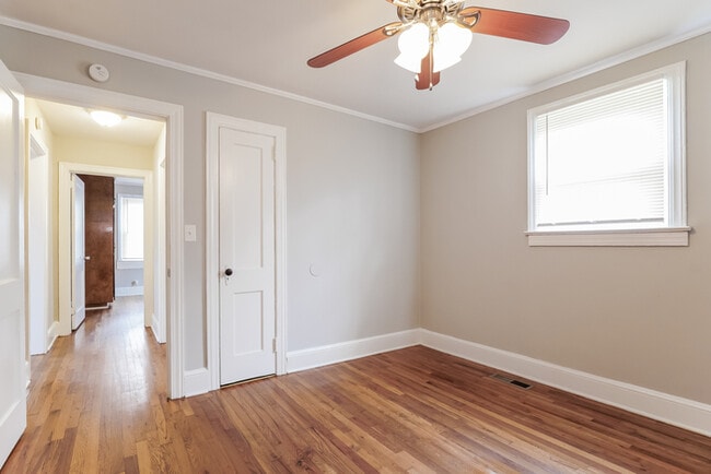 Photo - 608 S Fairfield Rd