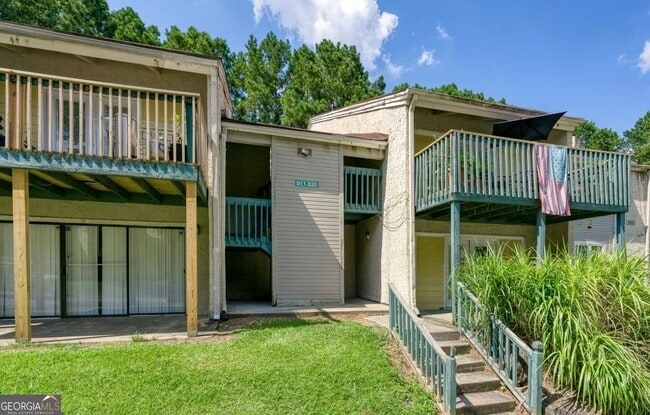 Building Photo - 3575 Oakvale Rd Unit 911