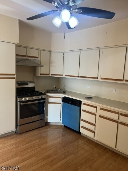 Photo - 571 Avenue A Unit 1