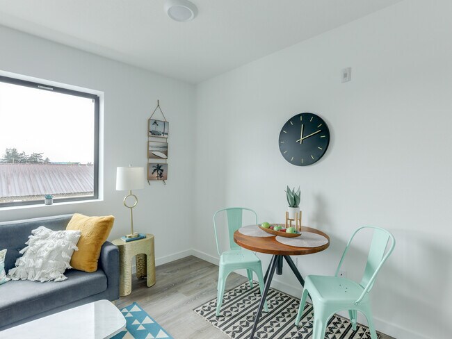 7710 SE Mitchell St Unit 304