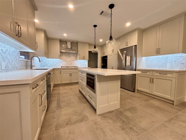460 Old Hickory Dr