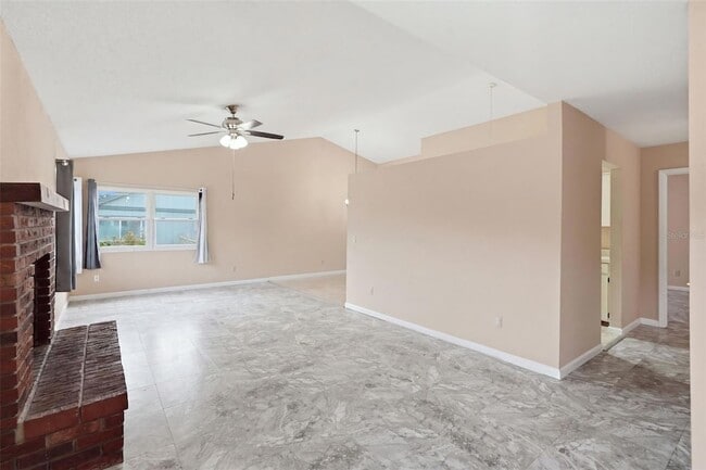 754 Summerland Dr