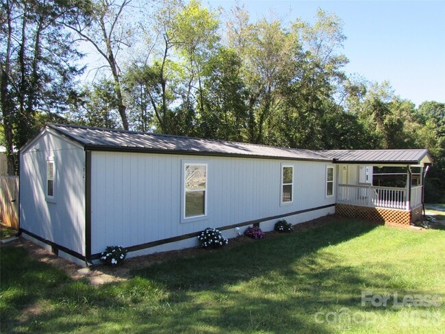 Photo - 182 Dry Dock Loop