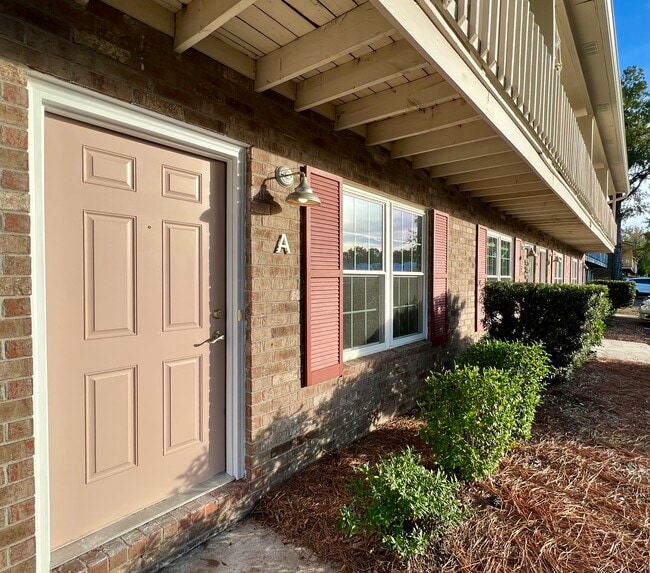 Front Exterior Facade - 274 Fleming Rd