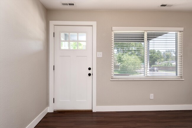 Photo - 5290 Highline Pl