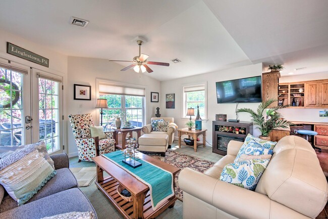 Photo - 6061 Linglestown Rd Unidad Cottage