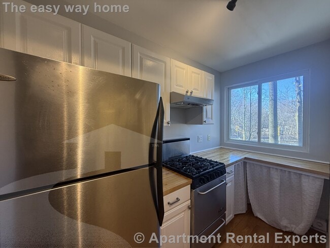 Photo - 63 Waterhouse St Unit #2