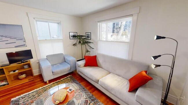 Photo - 618 S Ashley St Unit 1