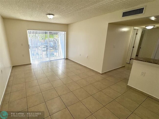 Photo - 1162 Lake Terry Dr Unidad M Rental