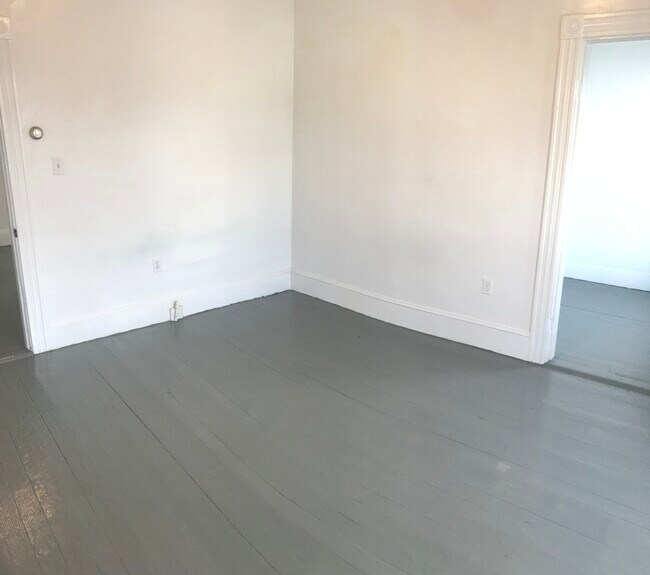 Photo - 10 Warren St Unit 3