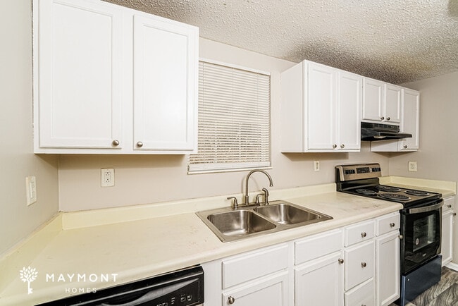 Photo - 656 15th Ct NW