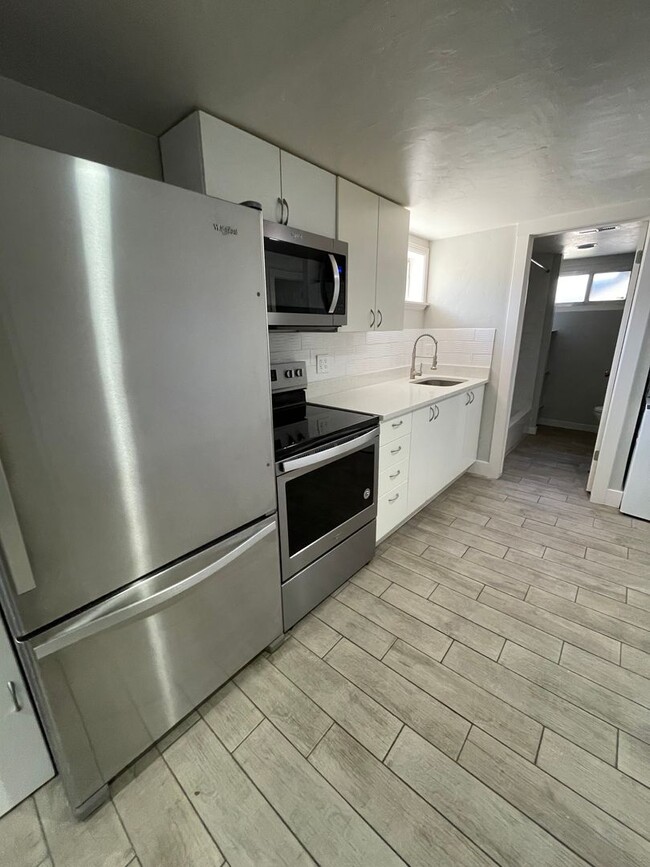 Photo - Odell Duplex Unit 379DOWN